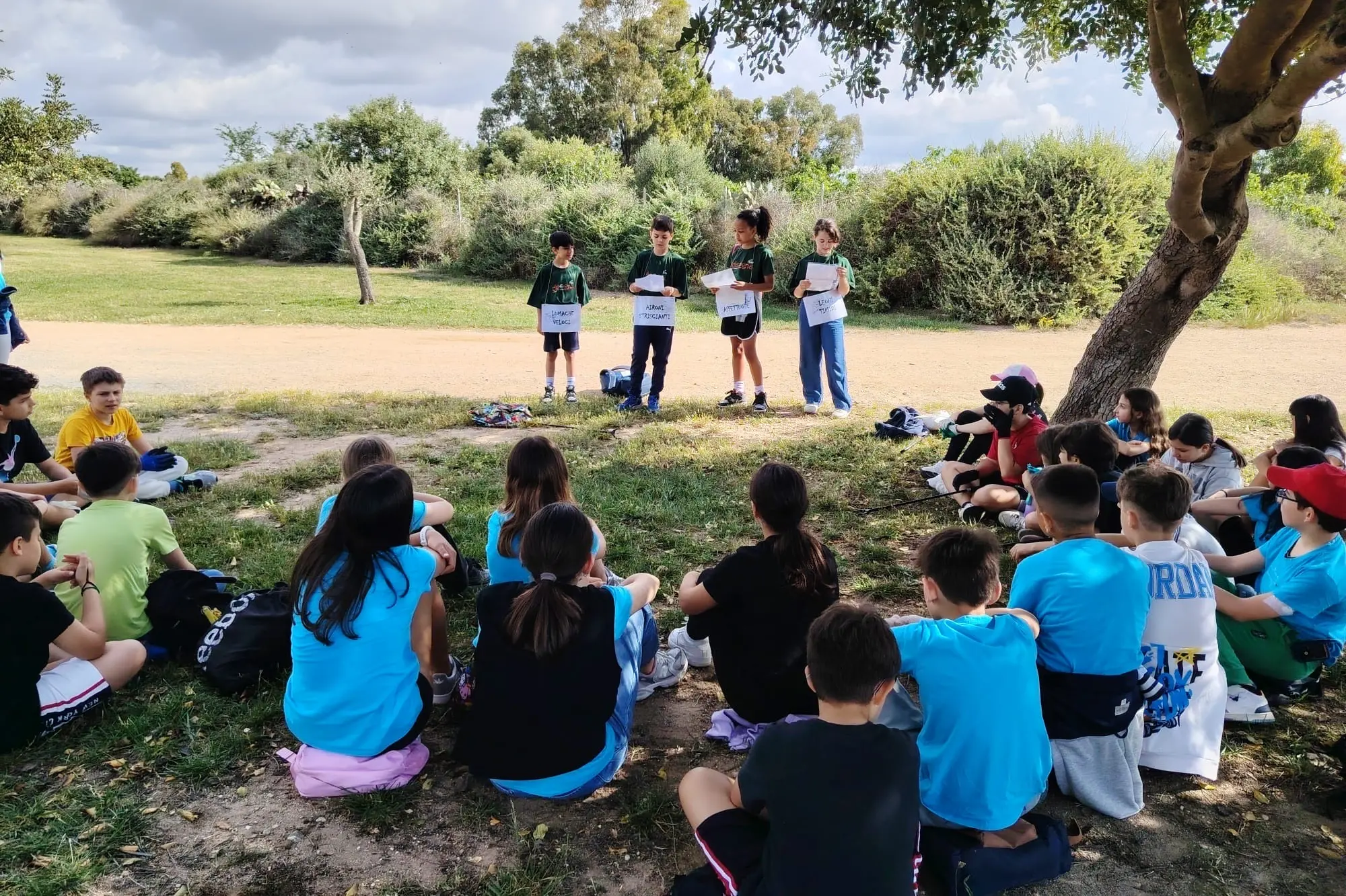 Giovani al Parco del Molentargius in un’immagine d’archivio