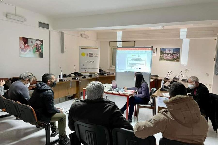 La riunione a Burcei (foto Andrea Serreli)
