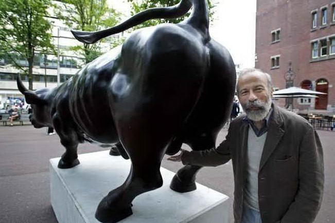 Addio ad Arturo di Modica, l'autore del celebre Toro di Wall Street