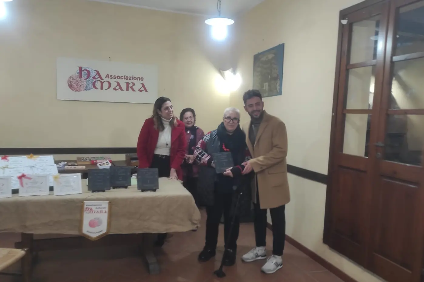 Un momento della premiazione (foto Serreli)