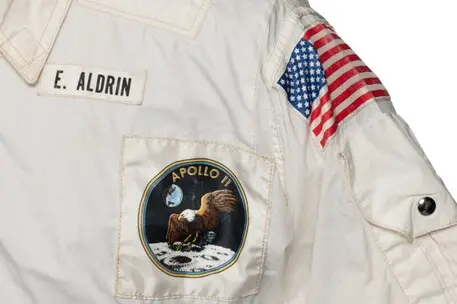 La giacca di Buzz Aldrin (foto Ansa)
