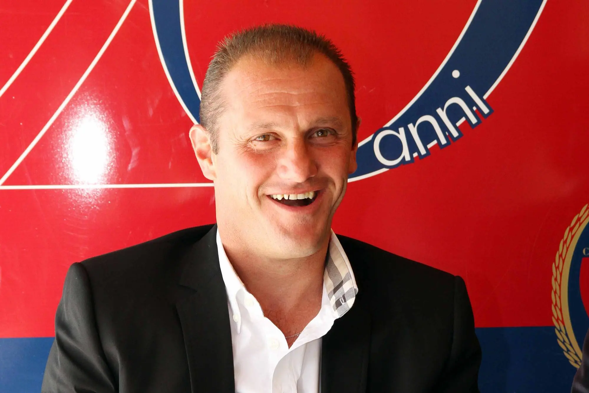 Pierpaolo Bisol，前卡利亚里队队长兼教练，现任南蒂罗尔队教练（存档）