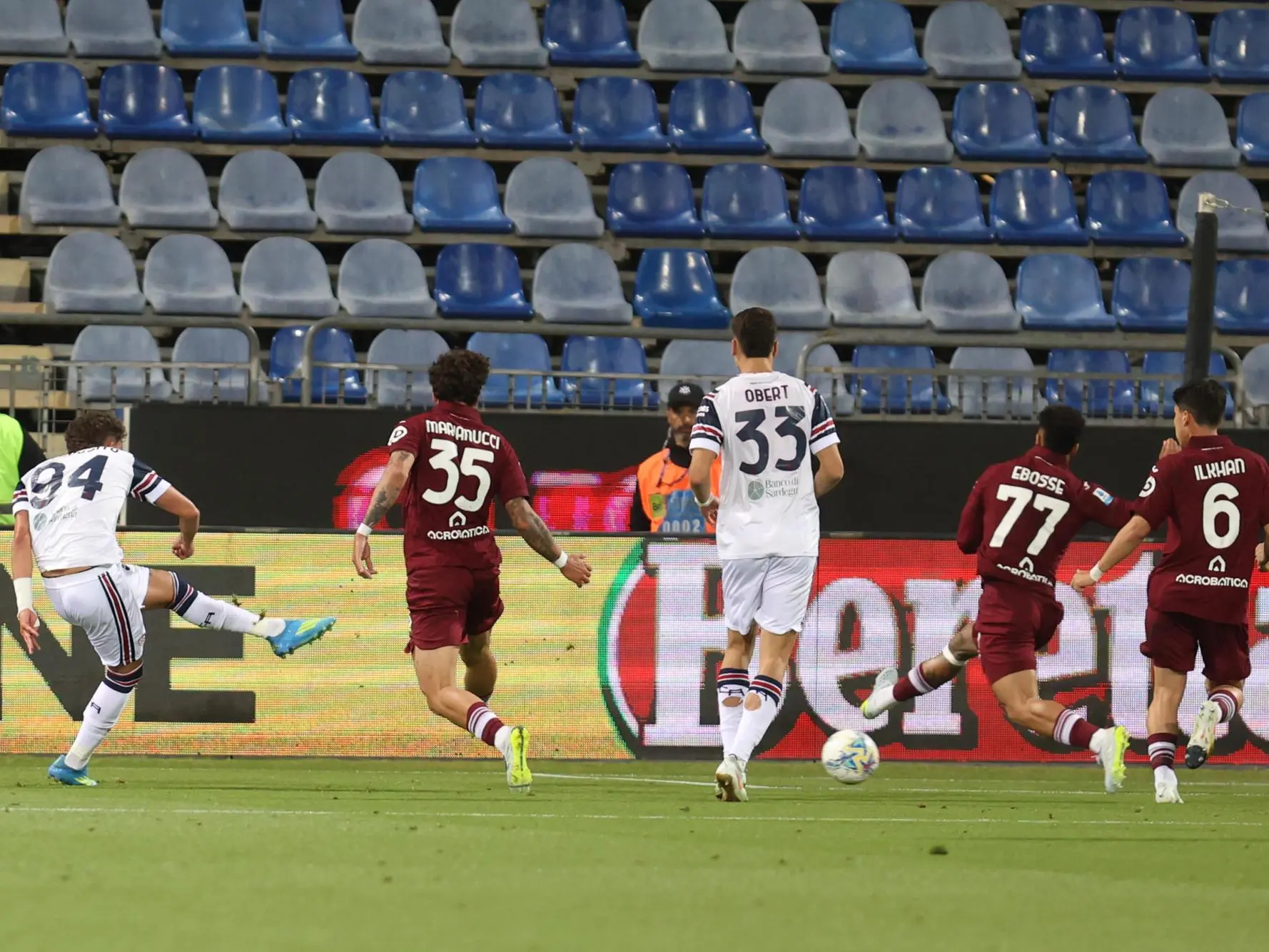 Cagliari’s Sebastiano Esposito (L) in action during Italian Serie A soccer match Cagliari calcio vs Torino FC at the Unipol Domus in Cagliari, Italy, 17 may 2026 ANSA/FABIO MURRU