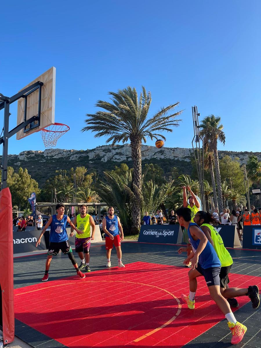 Basket, il 3x3 Elite Sardinia ha animato la nuova Piazza degli Arcipelaghi