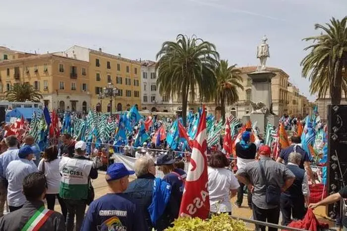 Manifestazione a Sassari (foto Ansa)