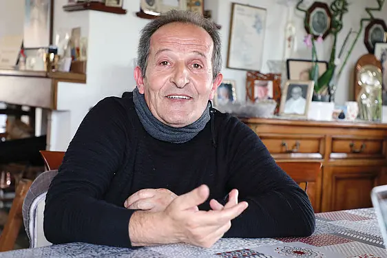 Beniamino Zuncheddu fotografato nella sua casa a Burcei circa un anno dopo dalla sua scarcerazione