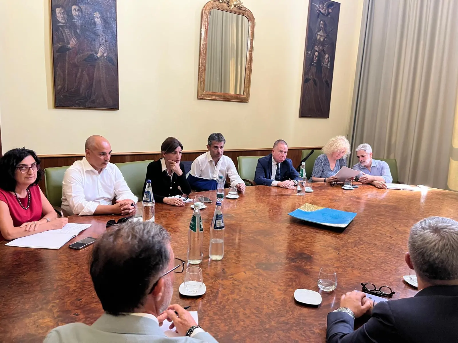 La delegazione del Comune all'incontro col Cagliari Calcio sullo stadio