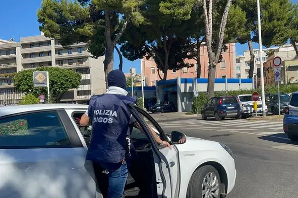 L'operazione è stata condotta dalla Digos di Cagliari (Ansa)