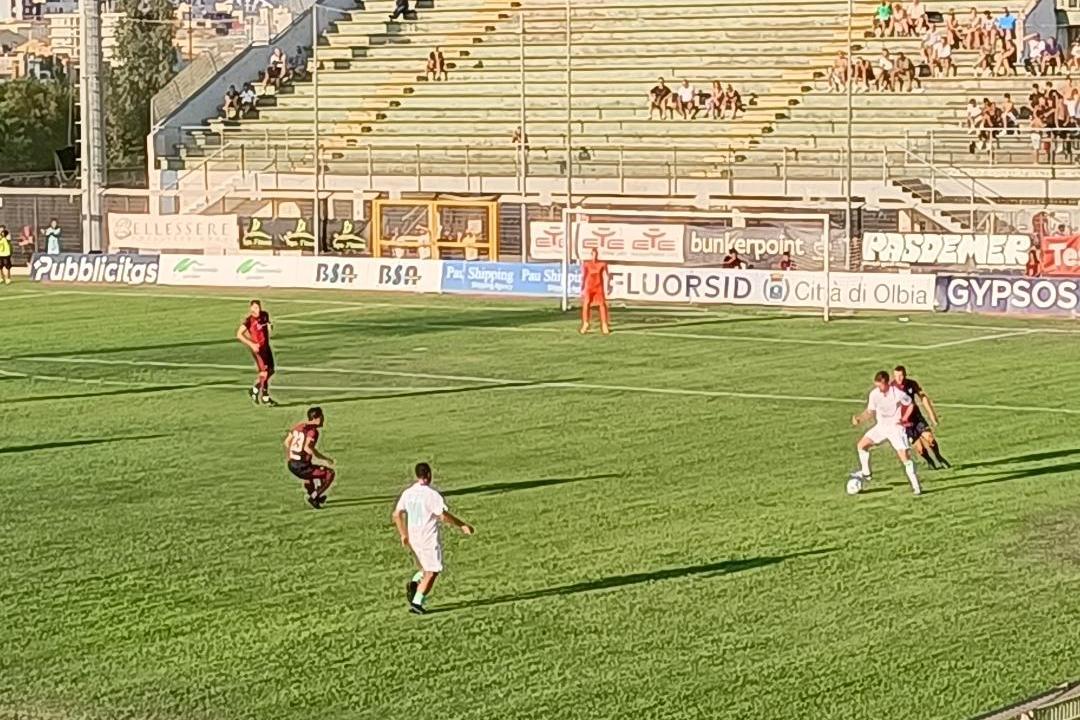 Ragatzu e Nanni in azione contro il Cagliari (foto Ilenia Giagnoni)