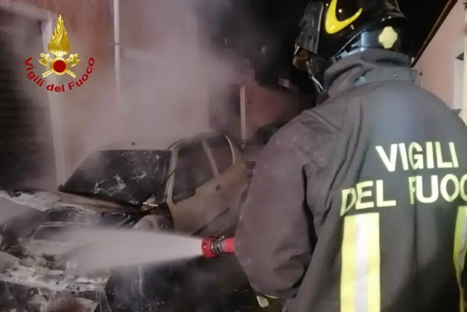 L'intervento (foto Vigili del fuoco)
