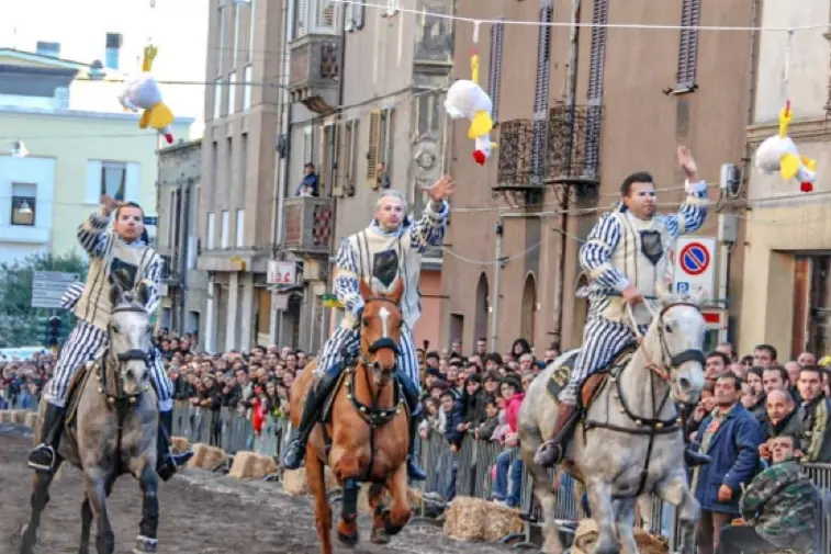 Una delle passate edizioni di "A currere a pudda" (foto Oggianu)
