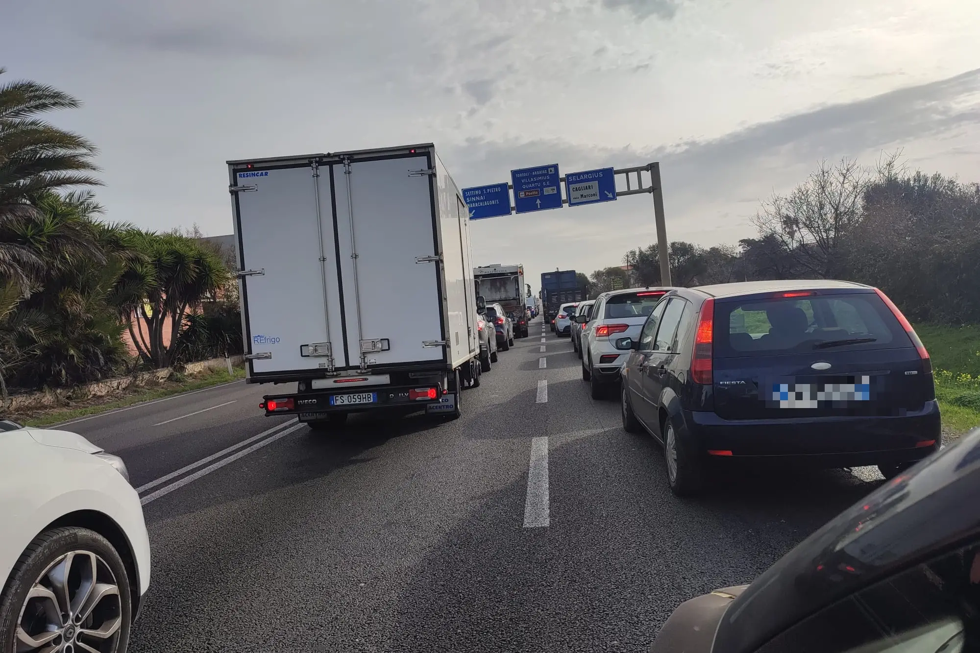 Selargius, traffico in tilt sulla ss 554 (foto inviata da un lettore)