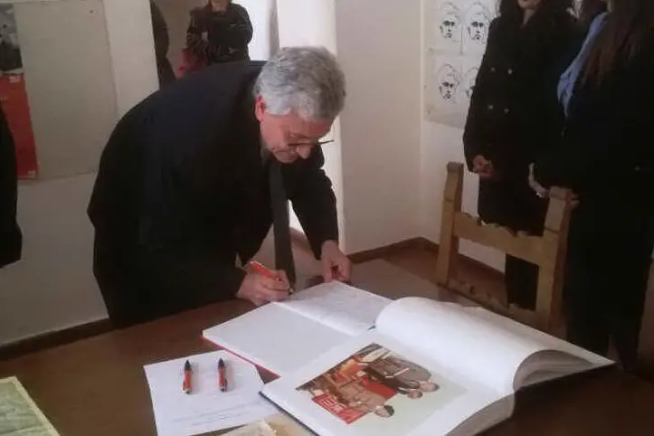 Massimo D'Alema a Casa Gramsci