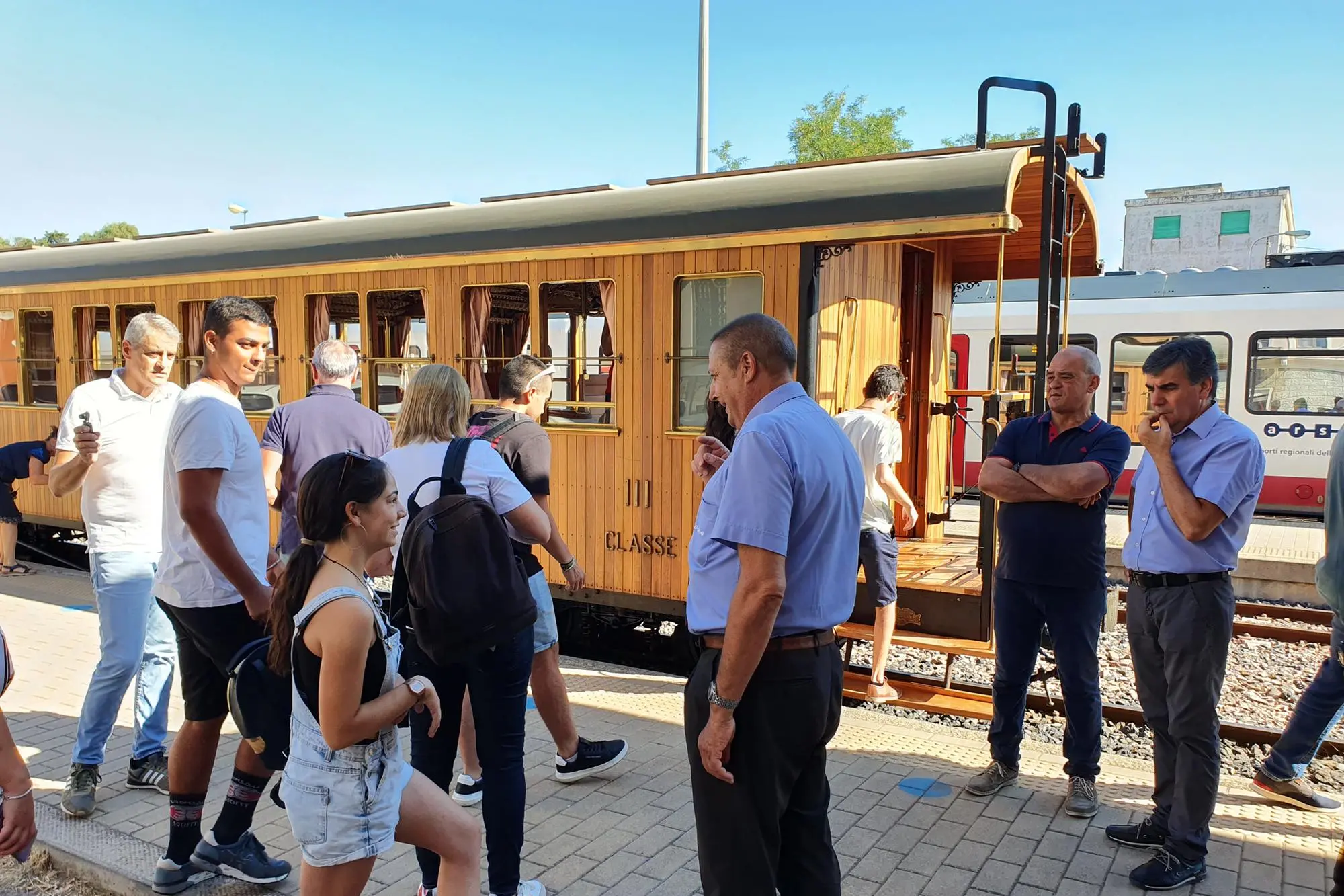 La partenza del trenino verde da Macomer (foto Oggianu)