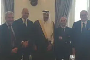 IL RECENTE INCONTRO IN QATAR TRA AL THANI E UNA DELEGAZIONE POLITICA SARDA