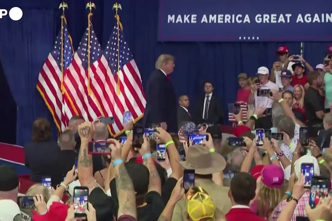 Trump in Florida: "Immaginate il mio nome sulla scheda elettorale"