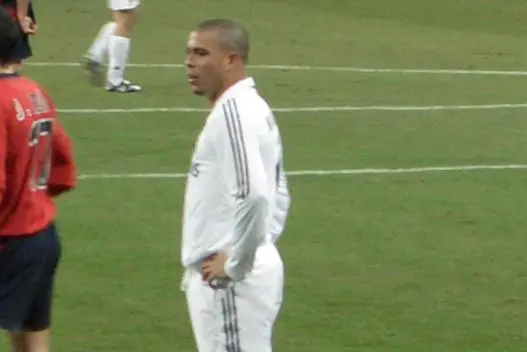 Il Fenomeno con la maglia del Real Madrid