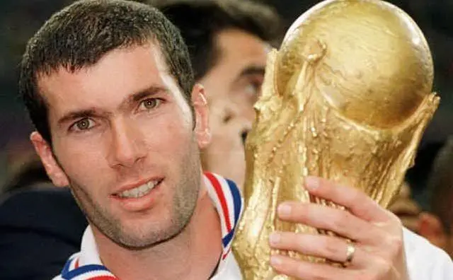 Fenomenale Zidane, nel '98 il primo Mondiale francese