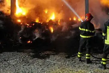 Incendio in un fienile