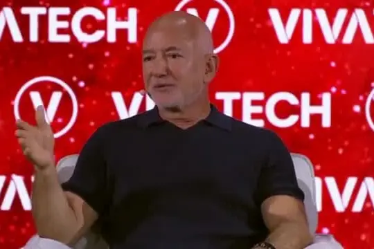 Jeff Bezos: "Porteremo tutte le attività inquinanti nello spazio"