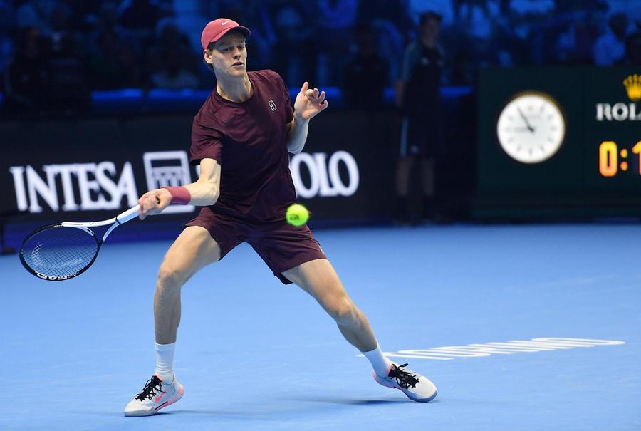 Atp Finals: Sinner batte Zverev ed è in semifinale