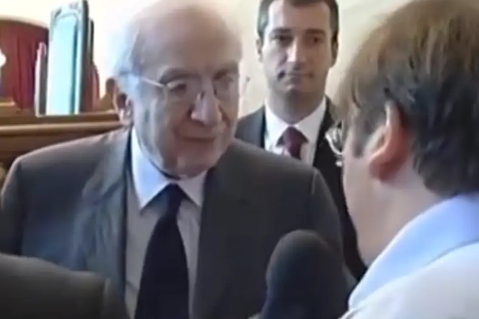 Antonello Lai e Francesco Cossiga (frame da video)
