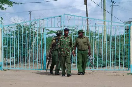 Forze dell'ordine in Kenya (Ansa)
