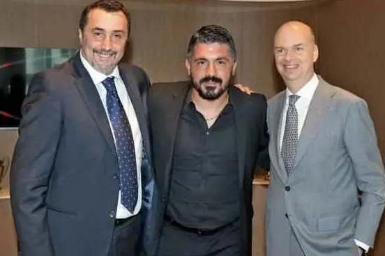 Gattuso tra Mirabelli e Fassone