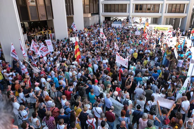 30 08 24 cagliari manifestazione contro l'eolico - foto giuseppe ungari
