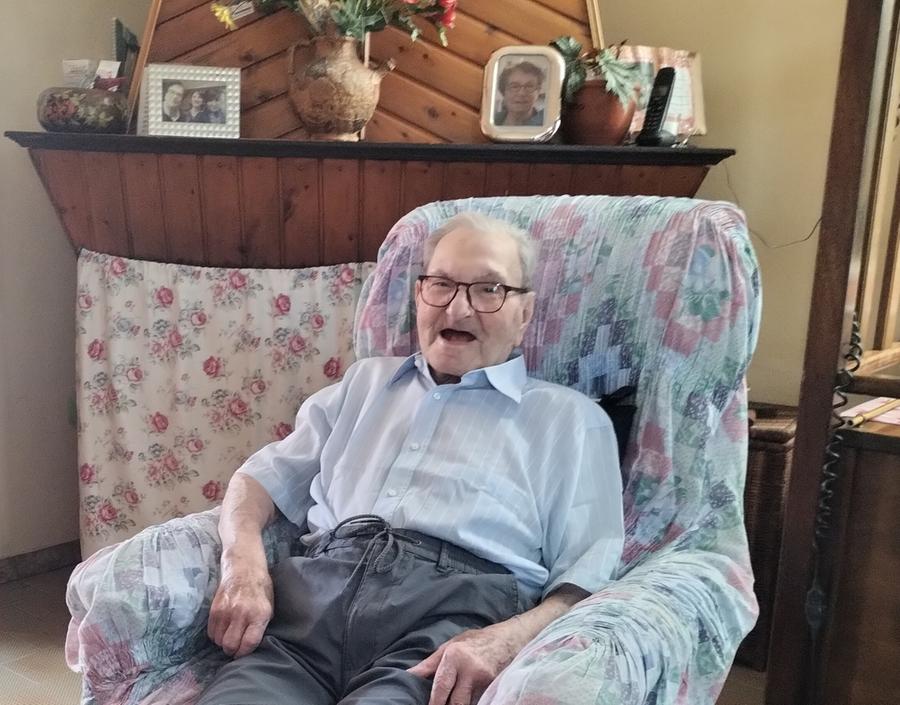 Addio della città al fornaio storico