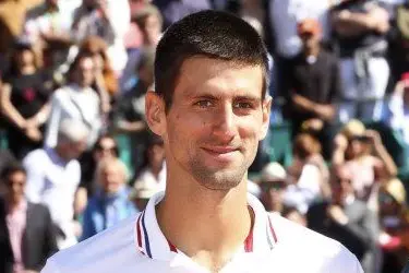 Novak Djokovic durante la premiazione al torneo di Montecarlo