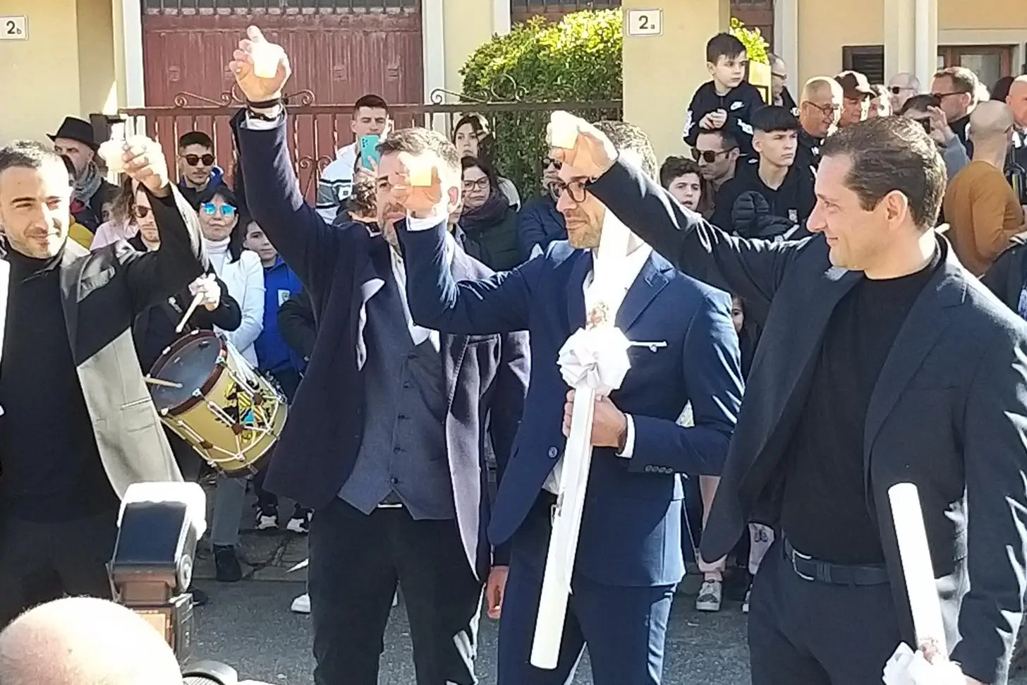 Su Componidori del Gremio dei Falegnami Giampaolo Mugheddu con su segundu Gianluca Mugheddu e su terzu Francesco Loi (Foto Guarna)