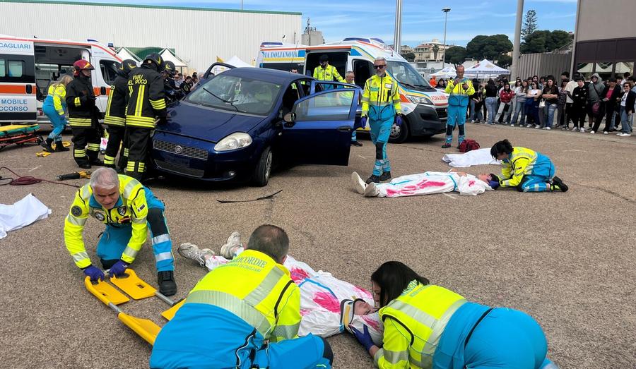 Centinaia di studenti a lezione di sicurezza stradale