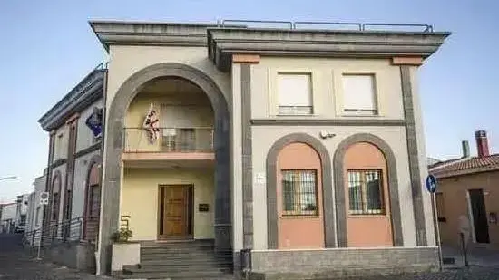https://immagini.unionesarda.it/version/c:YjljZGY1YjMtYzljMi00:OTIxYjJlNWQtMTAyNS00/image.webp?f=16:9