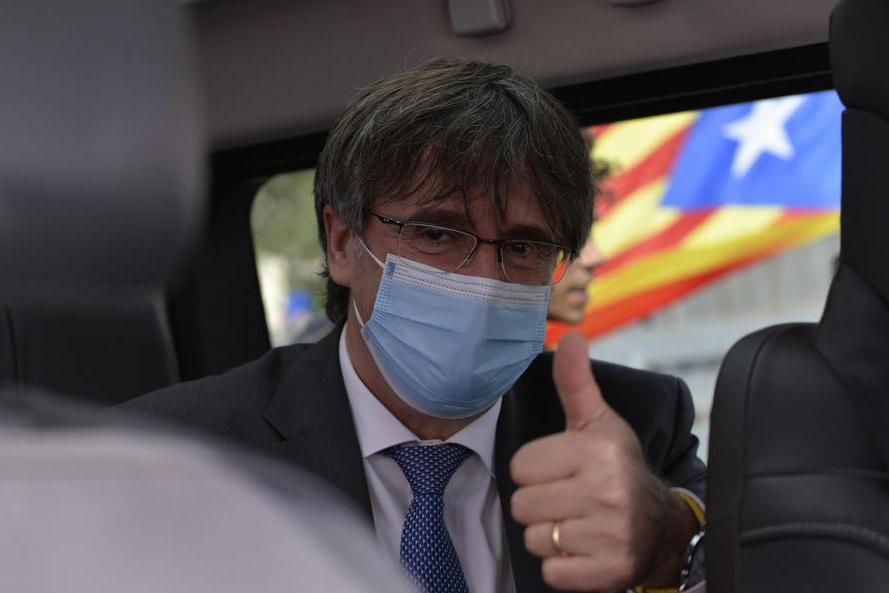 Revoca dell’immunità a Puigdemont, respinta la richiesta di sospensione