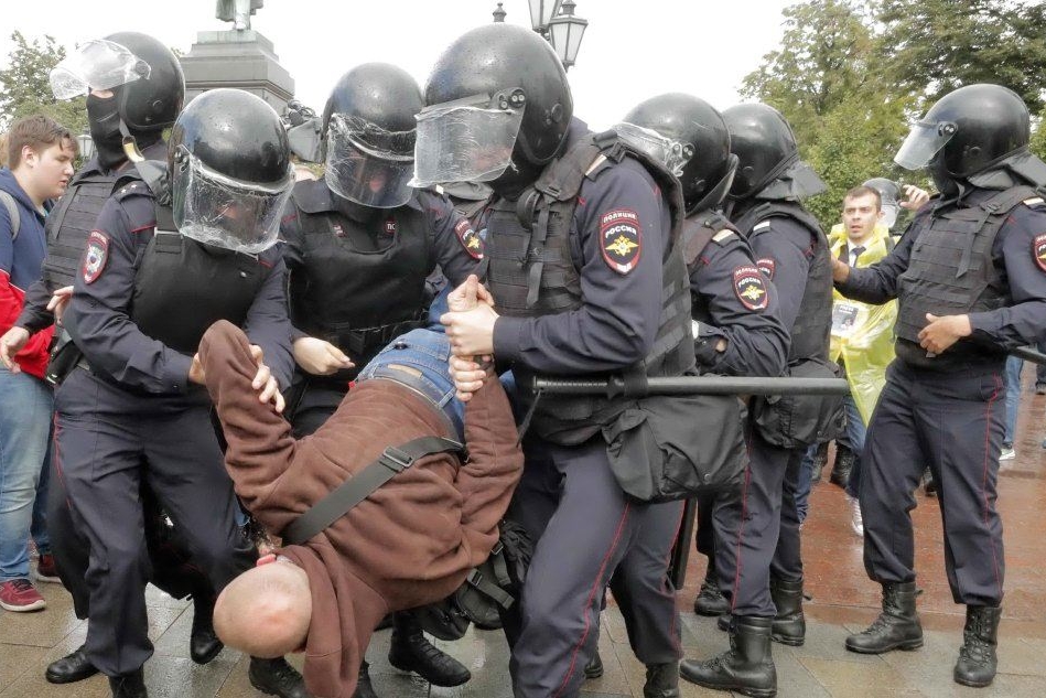 Russia, fermati dalla polizia a Mosca 600 manifestanti