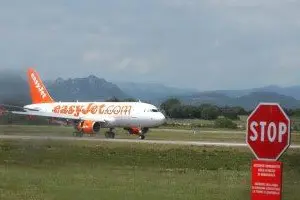 L'ATTERRAGGIO Di un AEREO EASY JET