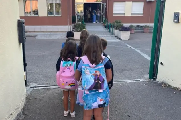 La scuola di via Stoccolma a Genneruxi