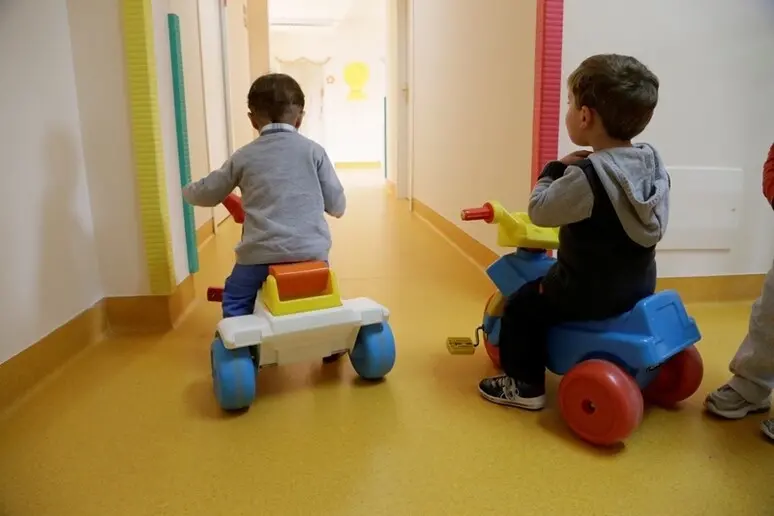 Bambini (foto simbolo Ansa)