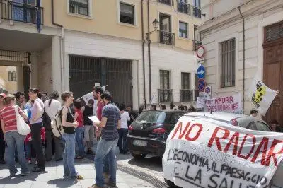 Sit in di protesta contro il radar di Tresnuraghes