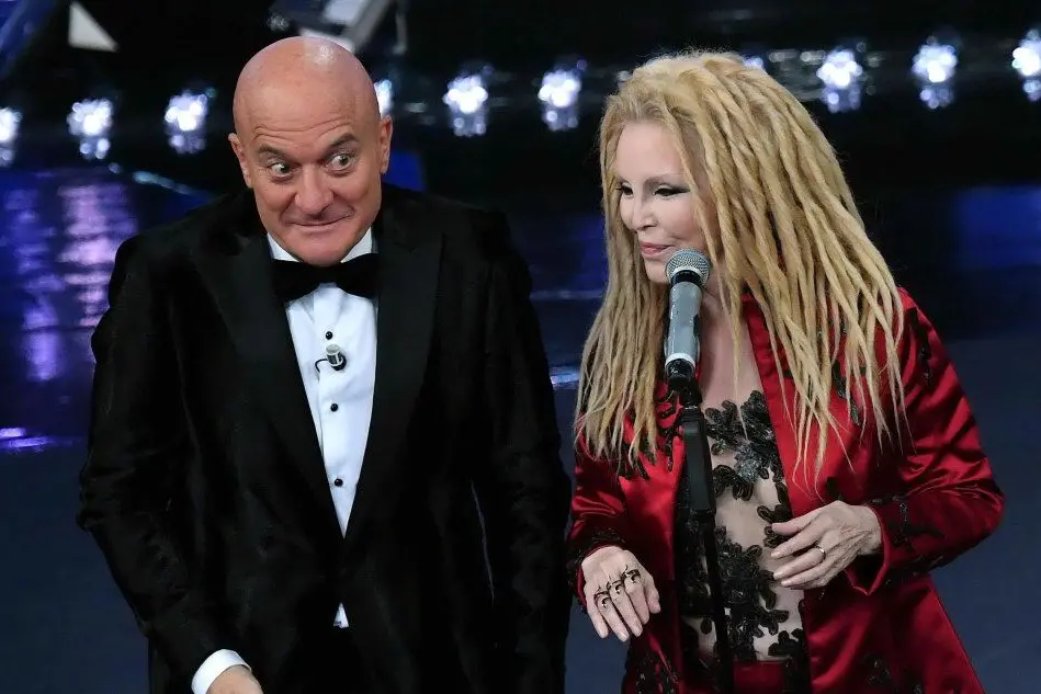 Claudio Bisio e Patty Pravo (Ansa)