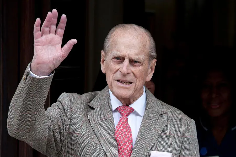 epaselect epa09123930 (FILE) Britain's Prince Philip, the Duke of Edinburgh waves as he is discharged from the King Edward VII hospital in central London, Britain, 09 June 2012 (reissued 09 April 2021). Prince Philip has died aged 99 on 09 April 2021, the Buckingham Palance announced. EPA/KAREL PRINSLOO