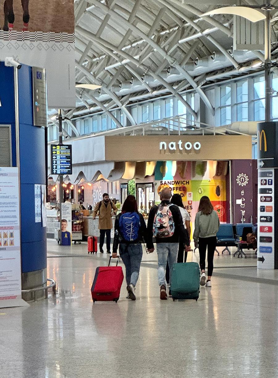 Aeroporti ai privati, esplode lo scontro: «Atti tenuti nascosti»