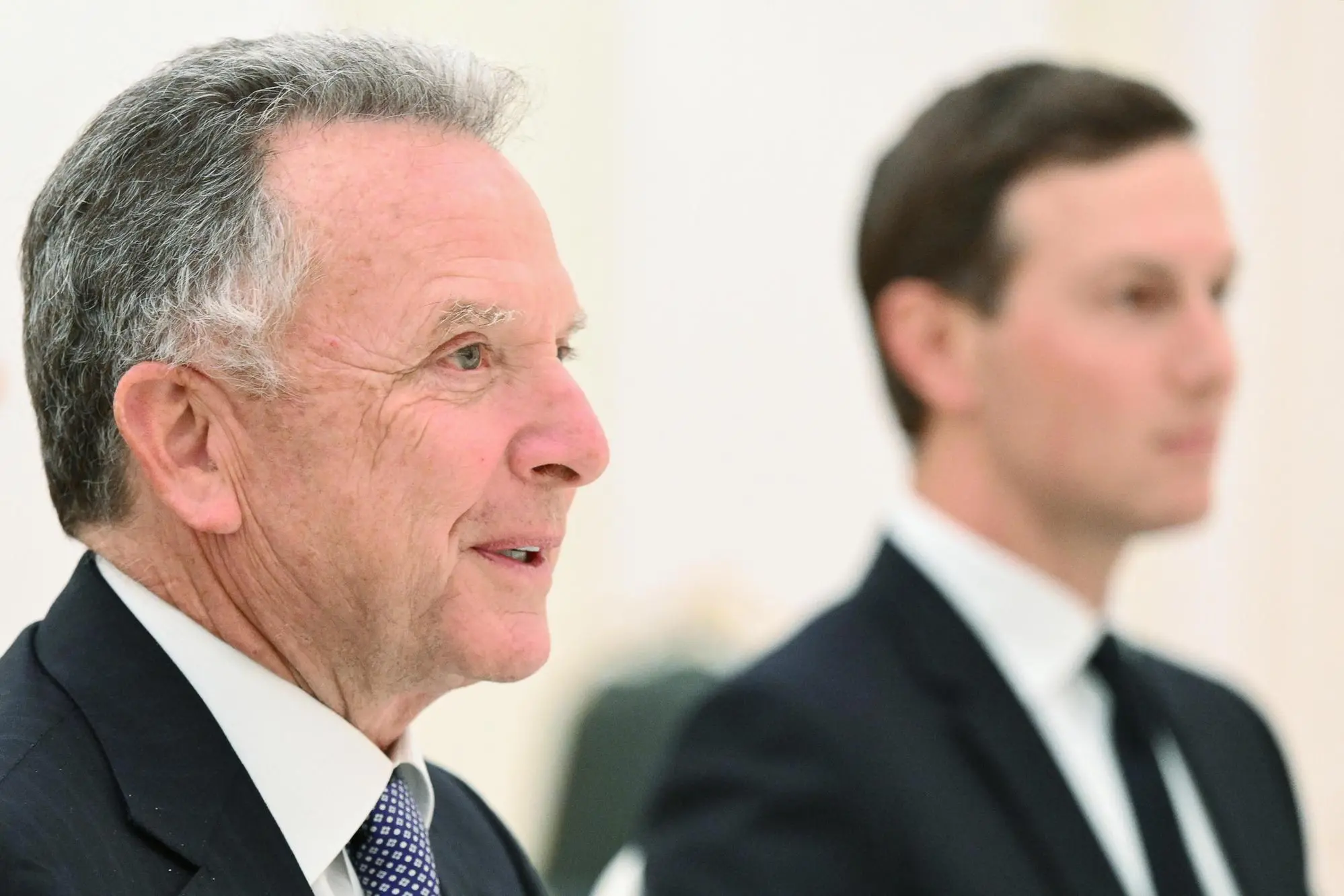 A sinistra Steve Witkoff (foto Ansa/Epa)