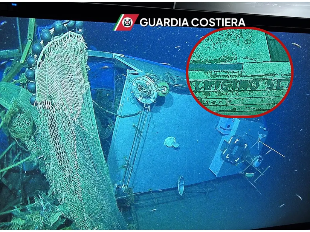 Il relitto del Luigino (foto Guardia Costiera)