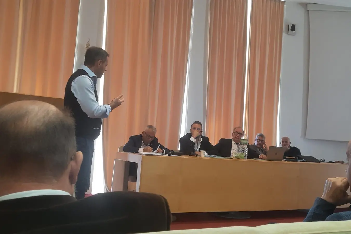 La presentazione dell'atto (foto Careddu)