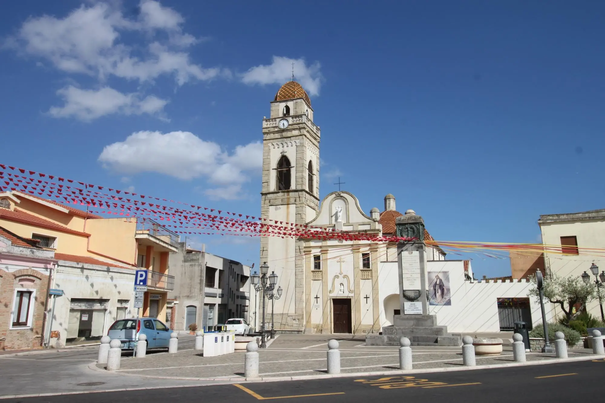 Senorbì addobbata a festa