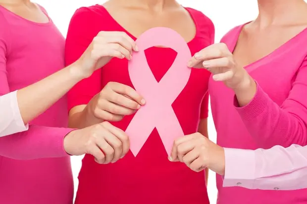 Ottobre rosa, a Quartu uno sportello psico-oncologico (foto Ansa)