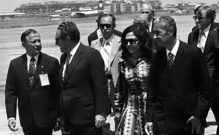 Accolto all'aeoporto romano di Ciampino da Aldo Moro