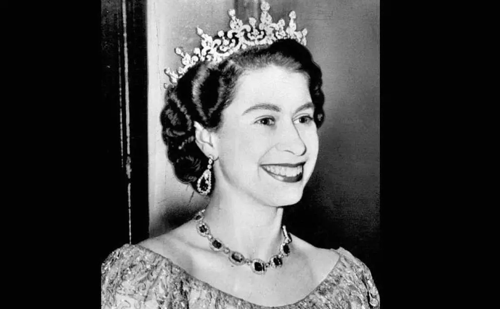 #AccaddeOggi: 6 febbraio 1952, sale al trono Elisabetta II d'Inghilterra